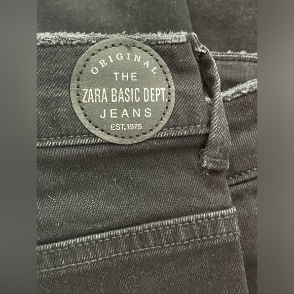 Zara Blue Black Distressed Jeans - size US 10 - Picture 2 of 5